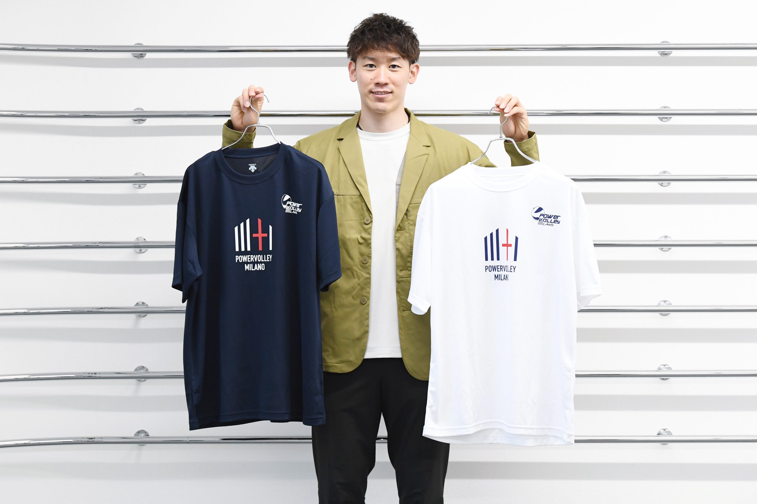 石川祐希選手 パワーバレー・ミラノ 日本限定オフィシャル Tシャツ 