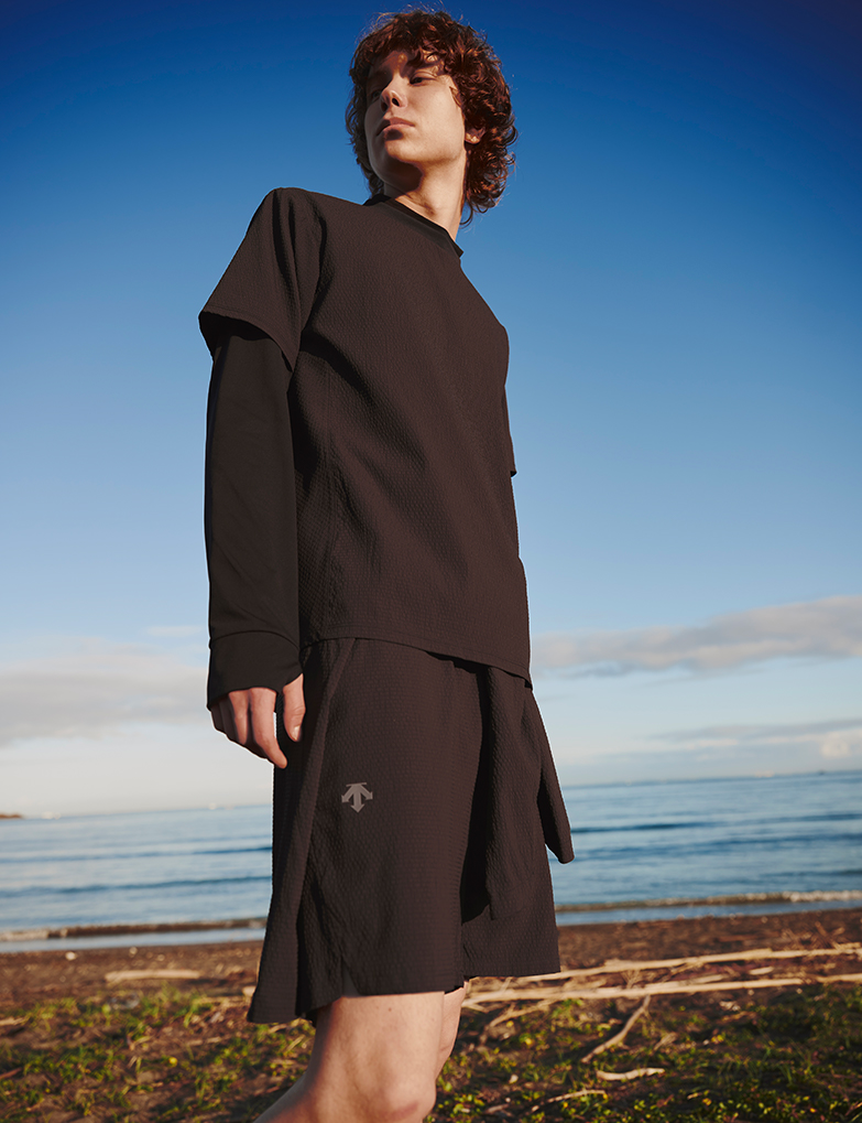 “水陸両用”SUMMER ACTIVITY WEAR｜デサント｜LOOK3