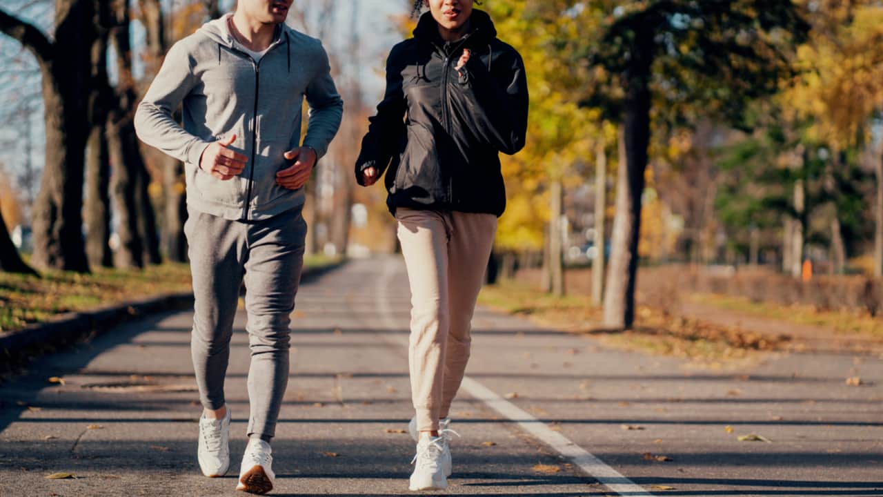 ランニングのペースは1kmあたり何分が目安？計算方法も解説
