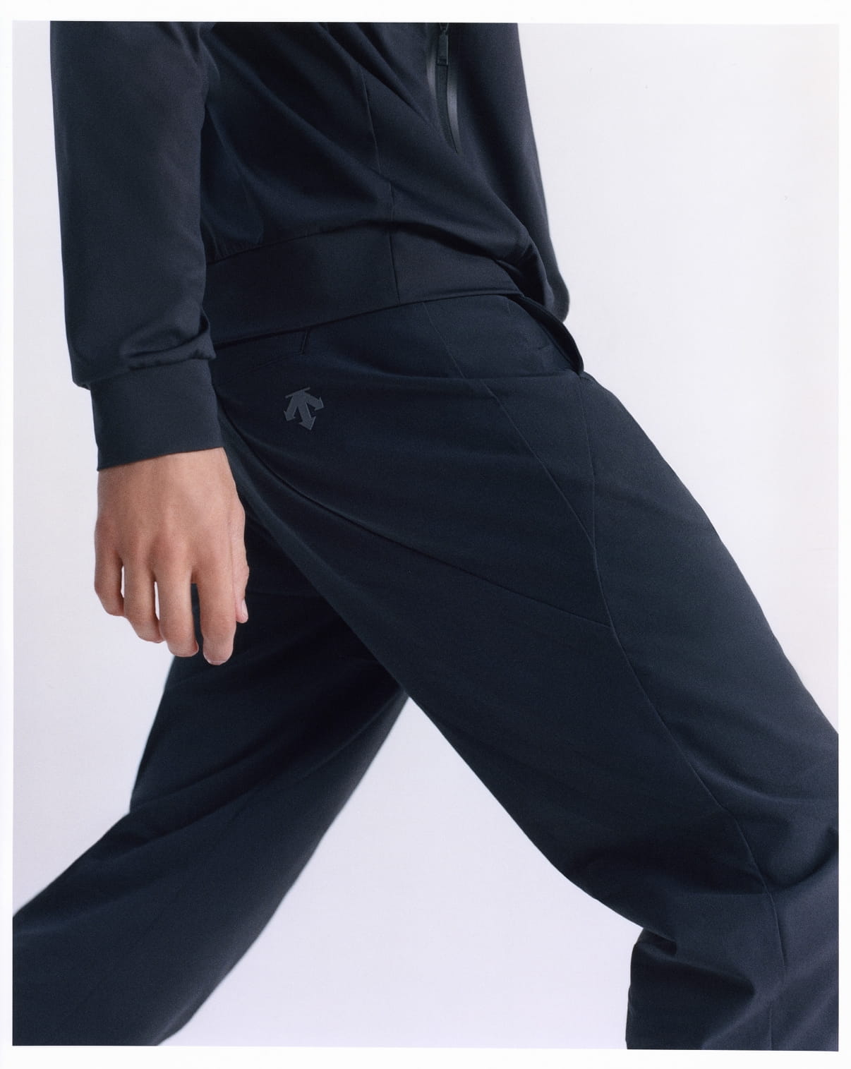 DESCENTE PRODUCT FUNCTION 6D Pattern