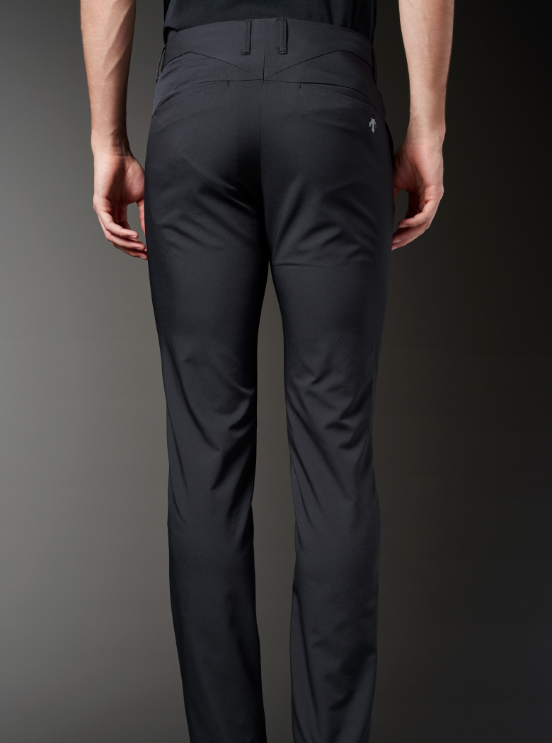 【デサントゴルフ】立体ラバーロゴ吸汗速乾サンスクリーン ストレッチロングパンツM デサントゴルフ】立体ラバーロゴ吸汗速乾サンスクリーン ストレッチ