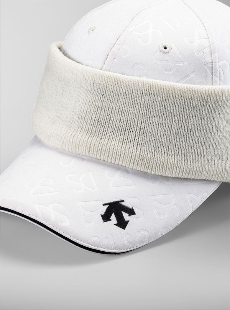 モノグラムエンボスキャップ（取り外し式HEATNAVIライナー＆イヤー