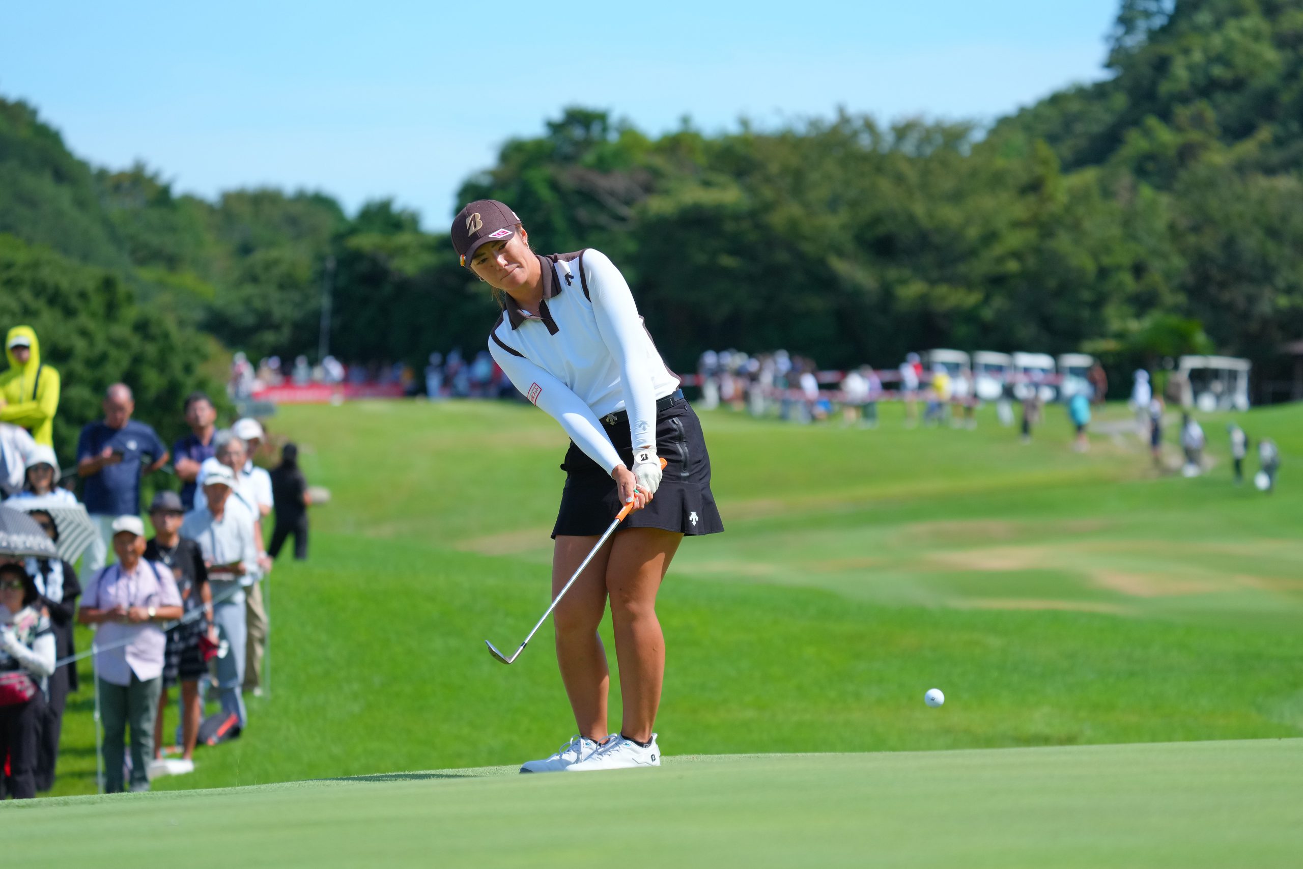 渡邉彩香の着こなし