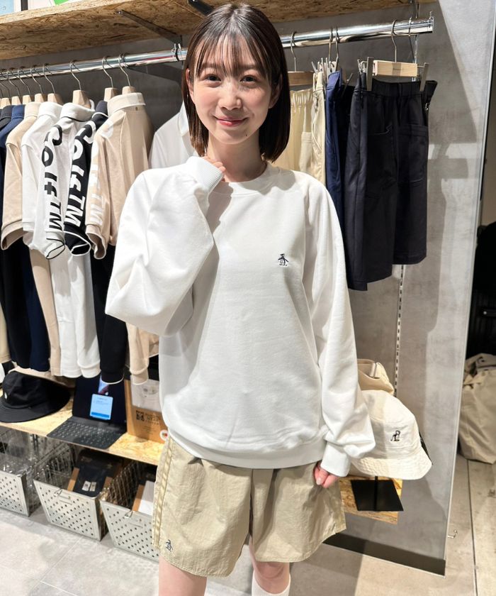 動きやすく夏ゴルフを華やかに演出してくれるショートパンツ -デサント