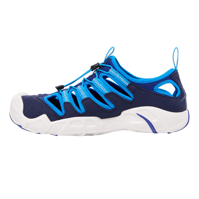 横浜DeNAベイスターズコラボのイノヴェイトアウトドアサンダル