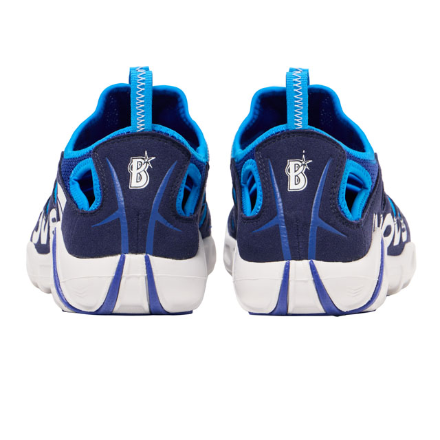 横浜DeNAベイスターズコラボのイノヴェイトアウトドアサンダル