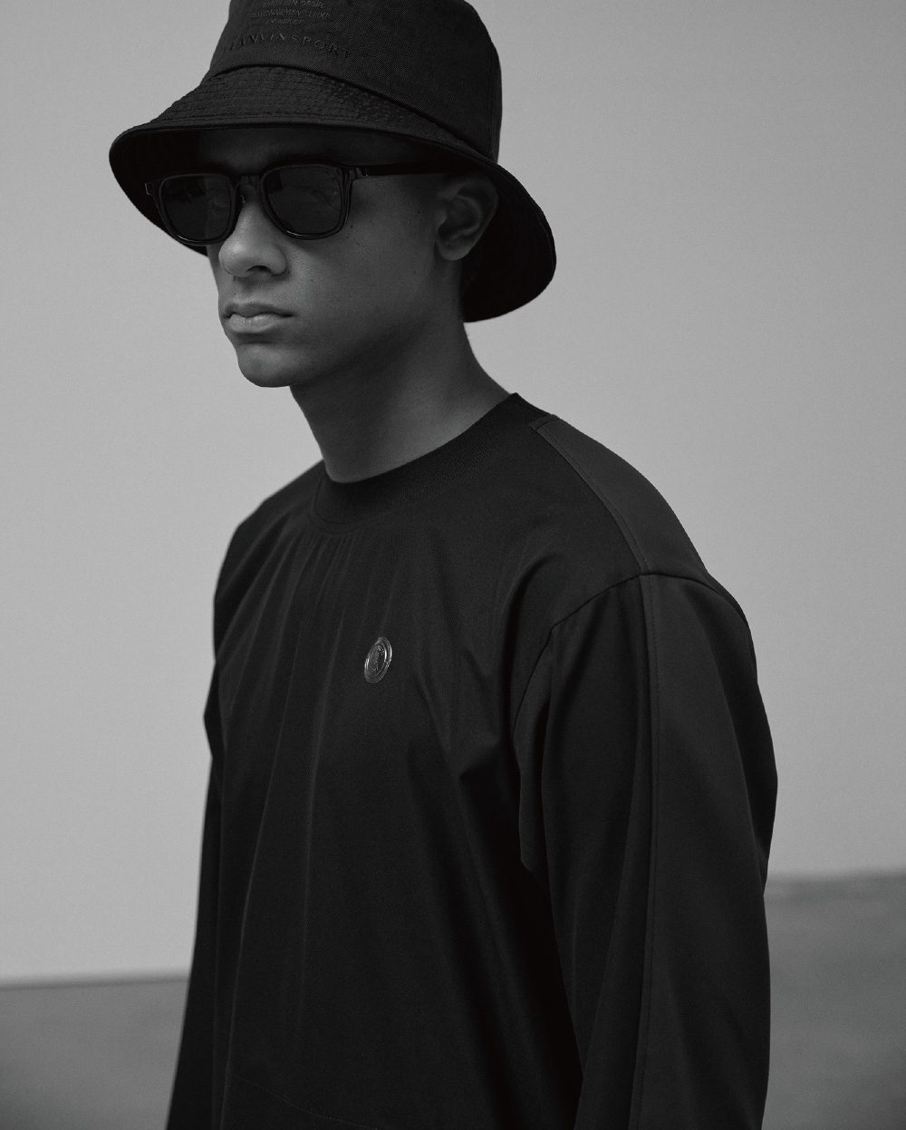 all-in-black-04