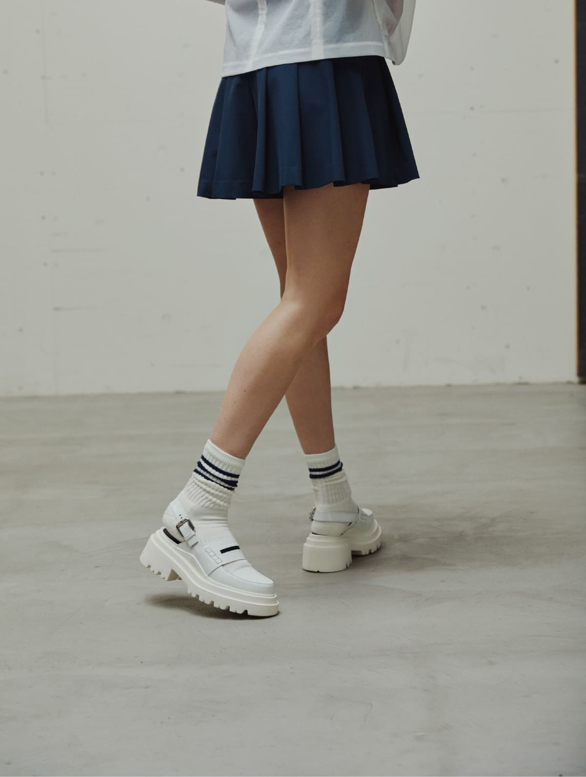 SCHOOLGIRL-4