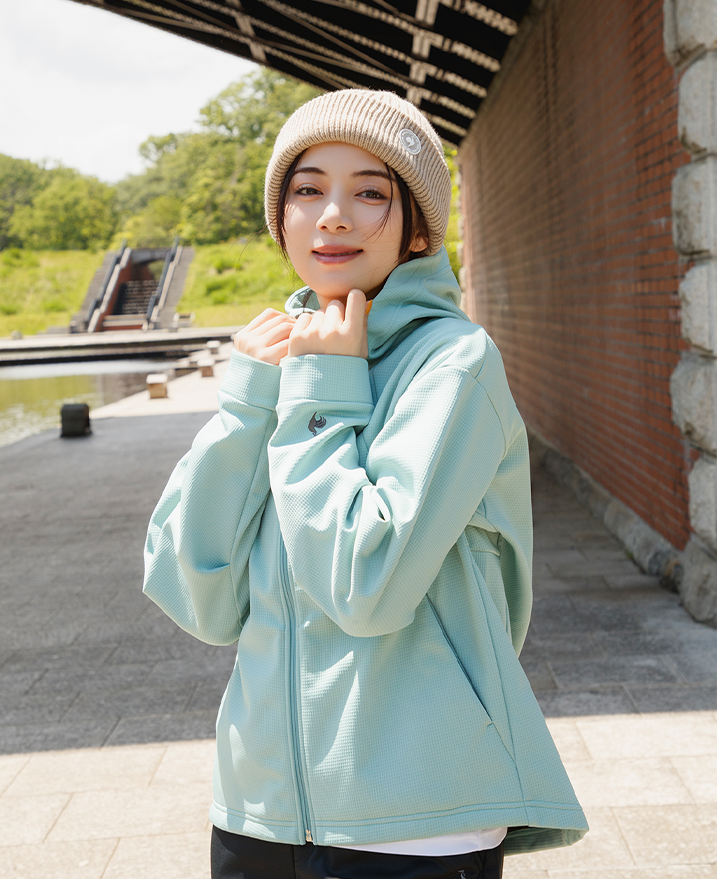 着用イメージ1 防風アウター レディース おしゃれ 着ぶくれしないアウター レディース