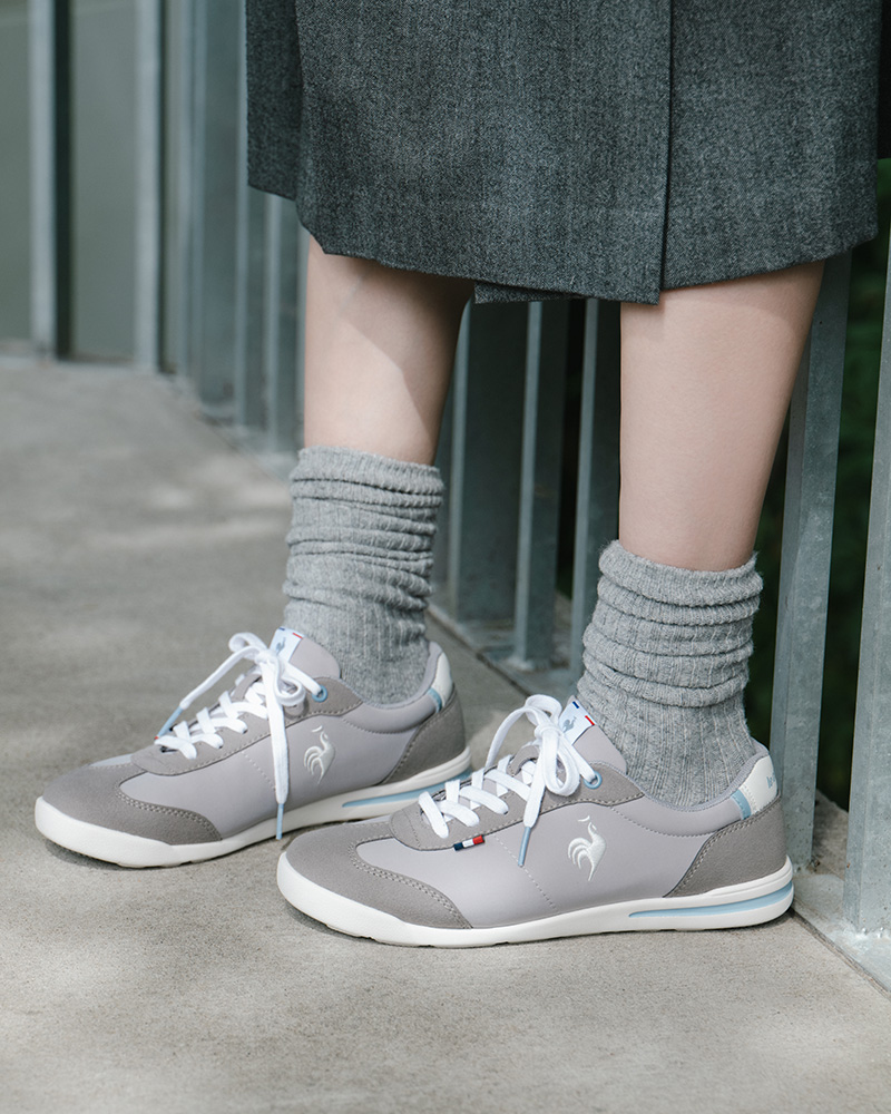 芳根京子さん着用_大人きれいめスニーカー LCS FLEUR