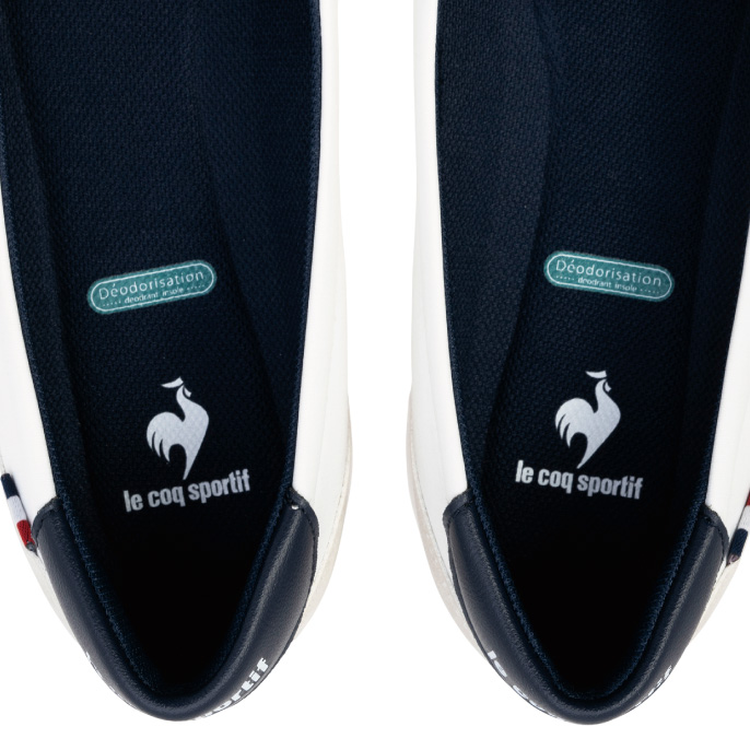 履き心地にこだわり前足部には足当たりの良い素材を採用 スニーカーパンプス