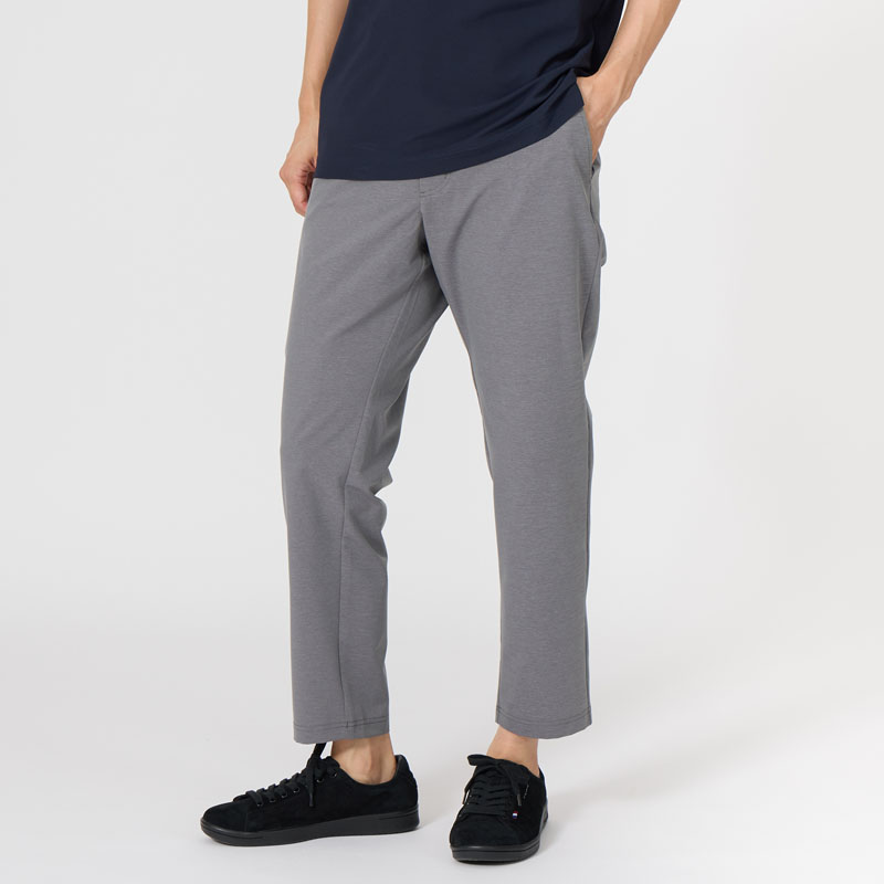 日本人の体型に合わせた、きれいなシルエットで動きやすい、メンズパンツ/エアスタイリッシュパンツ