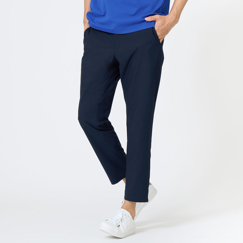 日本人の体型に合わせた、きれいなシルエットで動きやすい、メンズパンツ/エアスタイリッシュパンツ