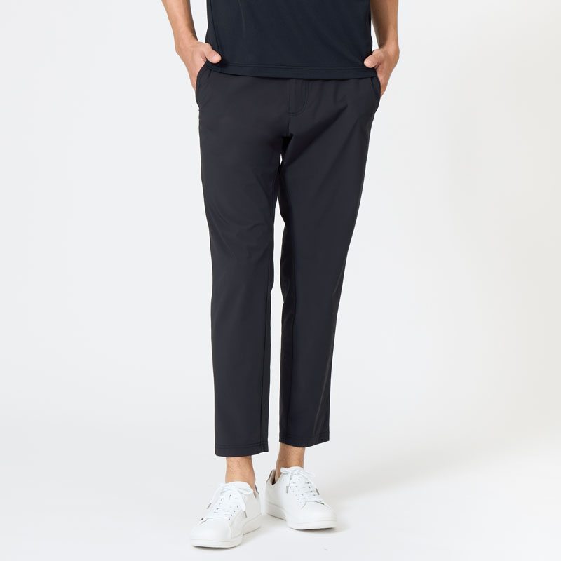 日本人の体型に合わせた、きれいなシルエットで動きやすい、メンズパンツ/エアスタイリッシュパンツ