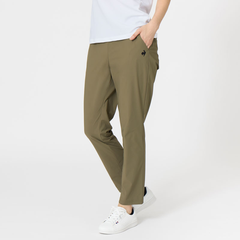 日本人の体型に合わせた、きれいなシルエットで動きやすい、レディースパンツ/エアスタイリッシュパンツ