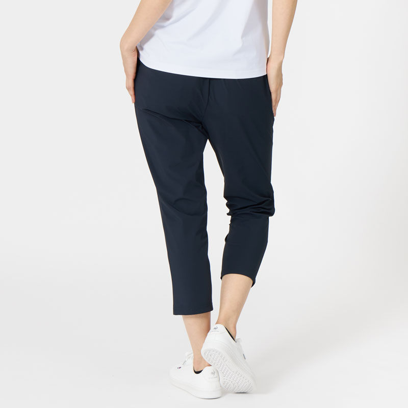 日本人の体型に合わせた、きれいなシルエットで動きやすい、レディースパンツ/エアスタイリッシュパンツ