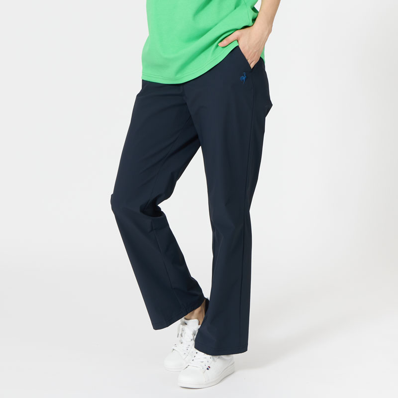 日本人の体型に合わせた、きれいなシルエットで動きやすい、レディースパンツ/エアスタイリッシュパンツ