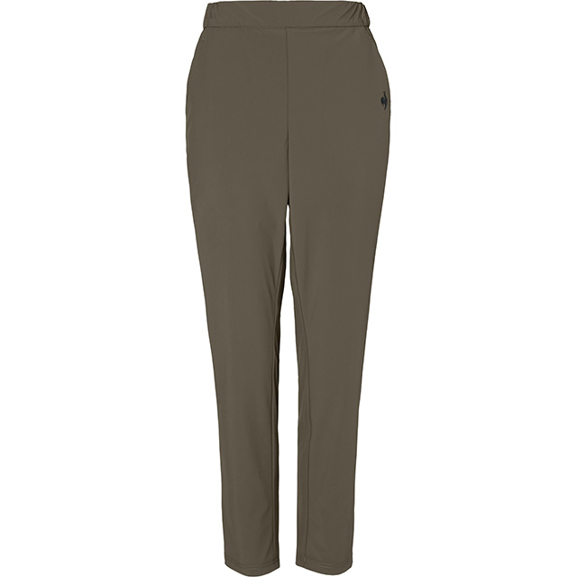 芳根京子さん着用のレディース春夏スポーツウェア。上品なフレンチモードの大人春コーデエアスタイリッシュパンツCOOL 9分丈