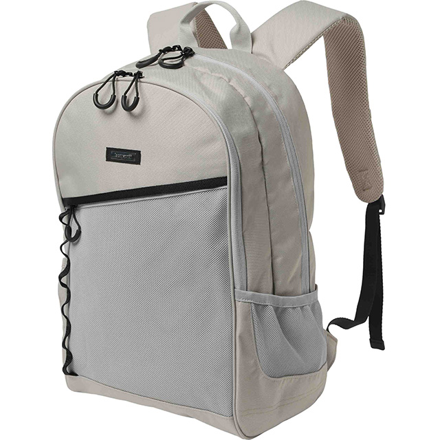 芳根京子さん着用のレディース春夏スポーツウェア。上品なフレンチモードの大人春コーデバックパック