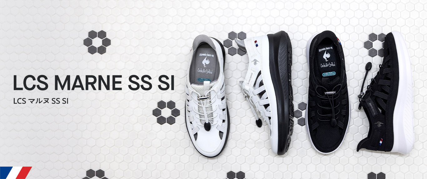 ふわっと軽くさっと履けるサマースニーカー