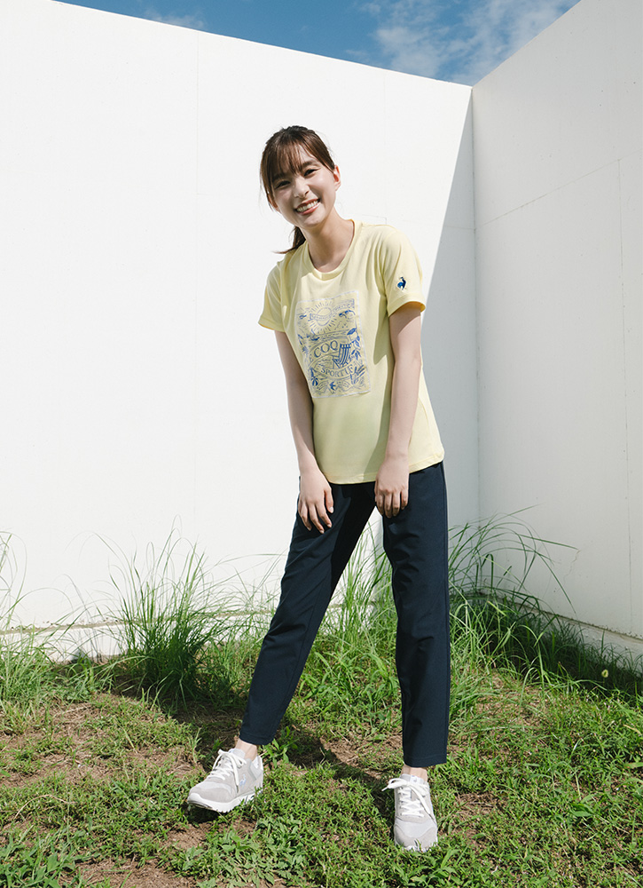 芳根京子さん着用のレディース春夏スポーツウェア。上品なフレンチモードの大人春コーデ