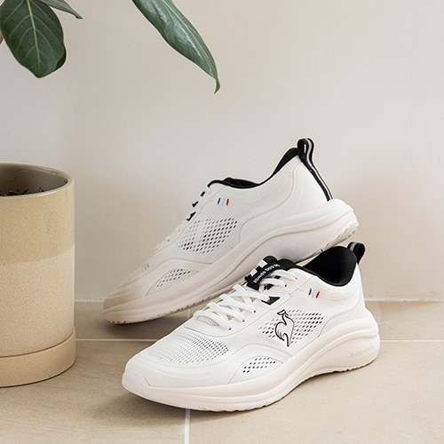 足取り軽く、心弾む毎日をサポートするルコックスポルティフの軽量ランニングシューズ「ラン ライト」