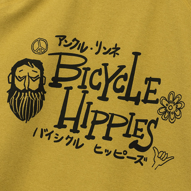 ルコックスポルティフ×アンクルリンネ コラボTシャツゴールデンオリーヴのディティールカット