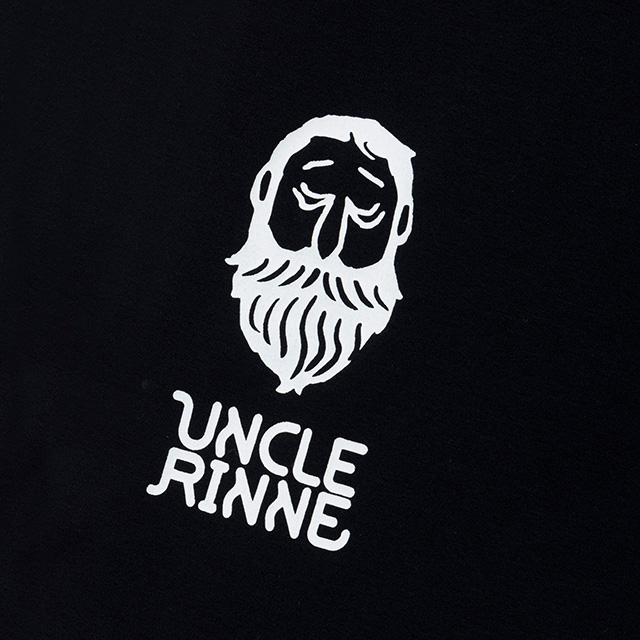 ルコックスポルティフ×アンクルリンネ コラボTシャツブラックのディティールカット