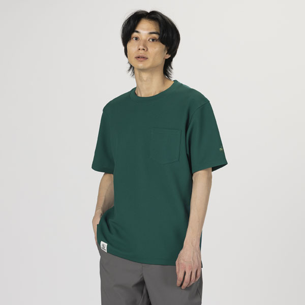 ヘランカカノコ半袖Tシャツのメンズモデル着用画像【グリーン】