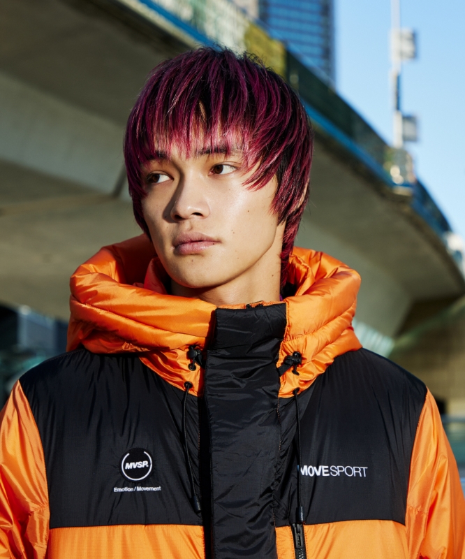 次世代クリエイター3人が着こなす MOVESPORTダウンジャケット 次世代クリエイター3人が着こなす MOVESPORTダウンジャケット