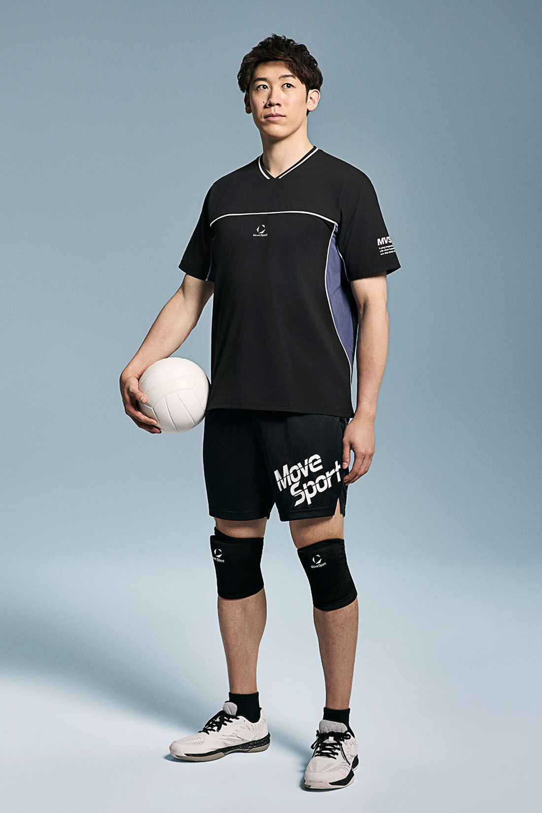 石川祐希選手が着こなすバレーボールのプラシャツとプラパン｜練習と移動の両方着用したい方におすすめ