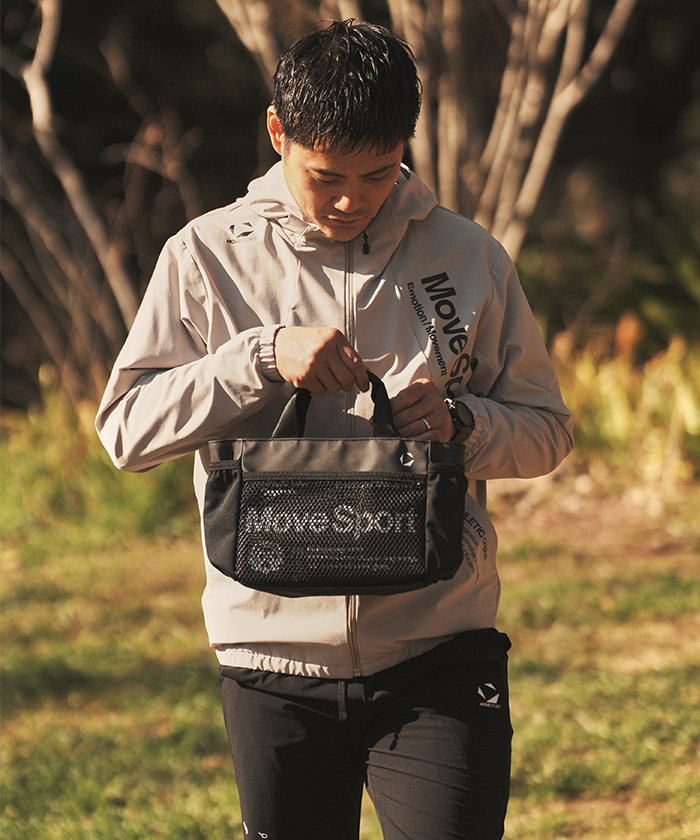 ムーブスポーツ　ジムやゴルフにもおすすめするミニトートバッグ