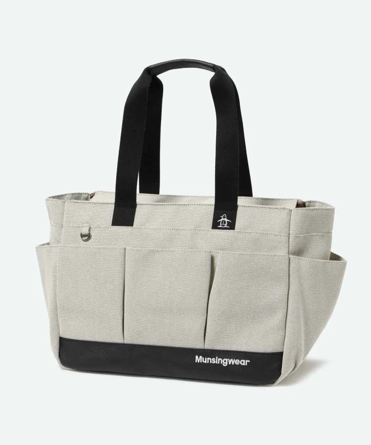 ファブリックを使用したトートバッグ