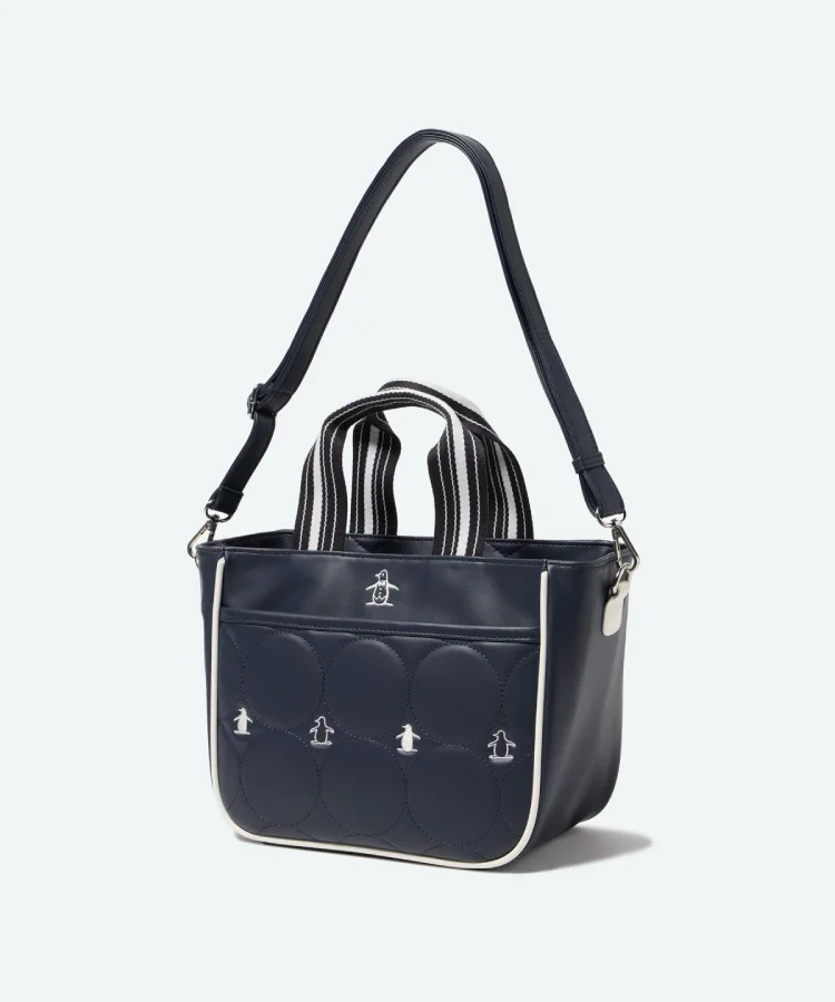 ペンギン刺繍が散りばめられたカートバッグ