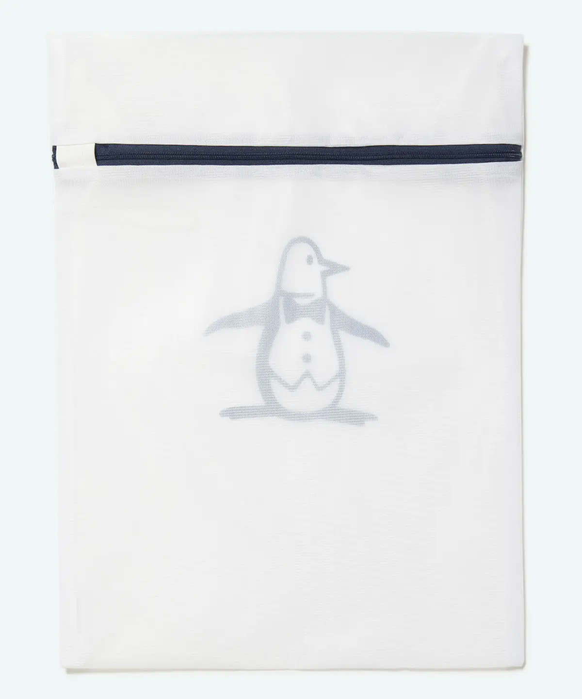 ランドリーネットのペンギン刺繍アップ2