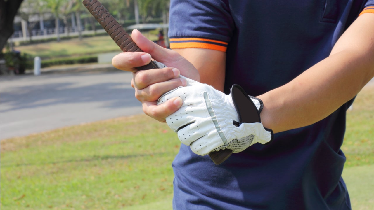 両手用ゴルフグローブ （手袋）にはデメリットもある？