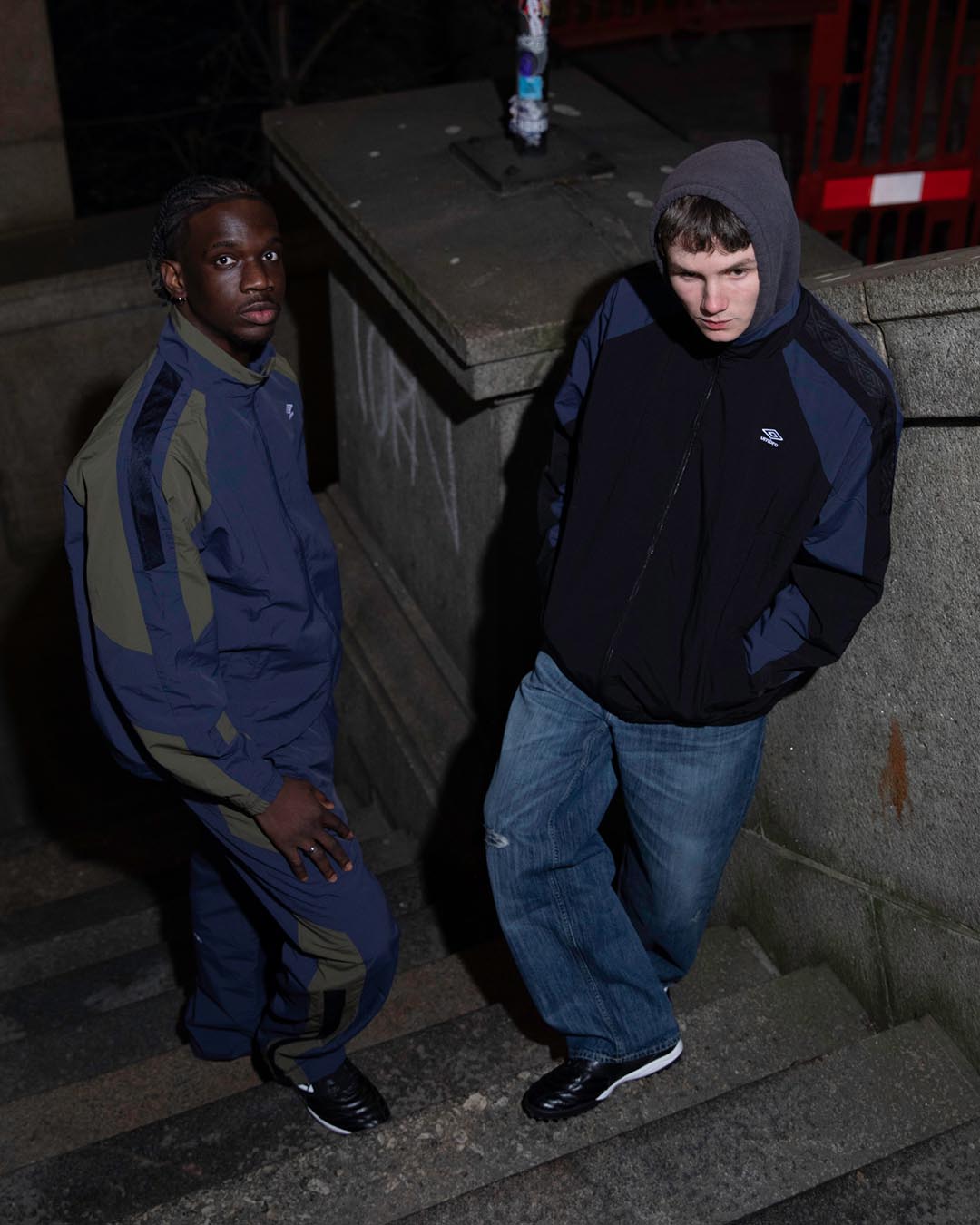 サッカーブランドアンブロのアウェイデイズコレクションの秋冬新作アイテム販売開始｜サッカーをするときも日常でも着用できるアイテム