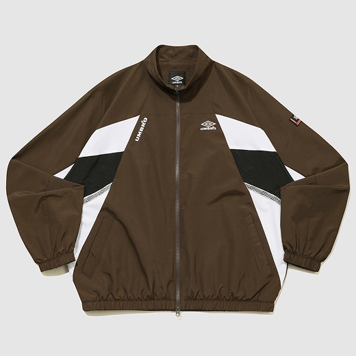 サッカーブランドアンブロのブラウンのトラックジャケット｜裏メッシュ｜スポーツミックスコーデでも活躍