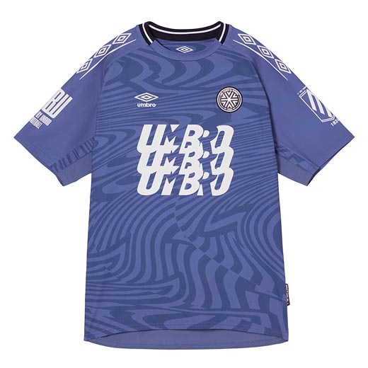 サッカーブランドアンブロのメンズ/レディース ユニフォームシャツ