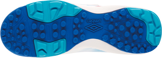 サッカーシューズの種類と選び方｜トレシューの裏側は小さなイボイボが付いている