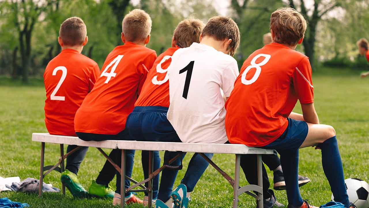 サッカーの交代要員・ベンチ入りの最大人数は？