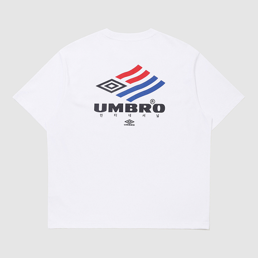 サッカーブランドアンブロのTシャツ｜ホワイトのシャツ
