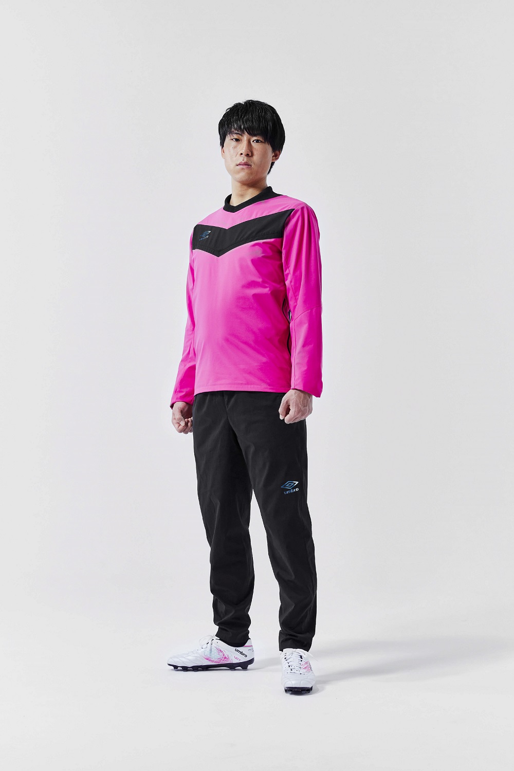 umbro アンブロ かっこいいDTラインドピステ 上下MRED Mサイズ